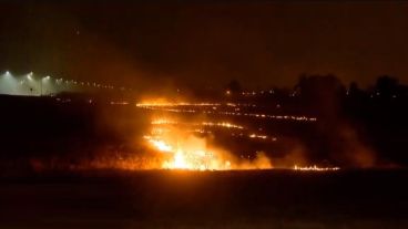 Todo indica que el incendio se inició adrede.