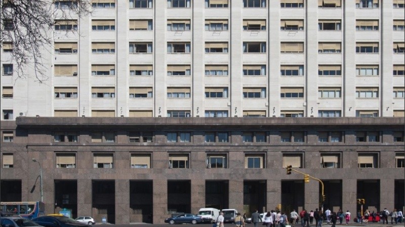 El Ministerio de Hacienda envió un comunicado que indica que llegó a un acuerdo con los representantes del Grupo Ad Hoc de Bonistas Argentinos.