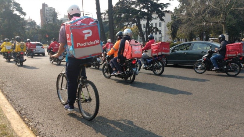 Cadetes de las aplicaciones se manifestaron este martes.