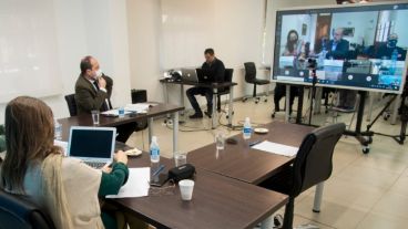 El gobernador Omar Perotti se reunió con la ministra de Seguridad por la quema en las islas