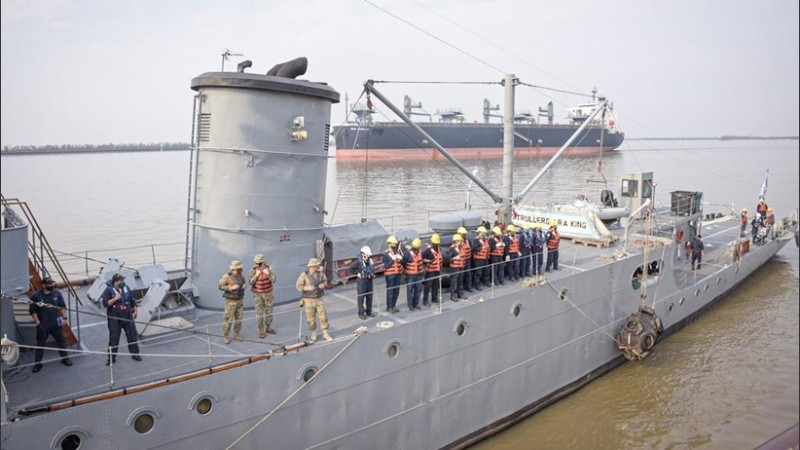 El refuerzo llega para combatir los incendios en las islas.