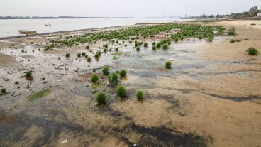 Así se encuentra la rambla Catalunya debido a la bajante del río Paraná. La altura de este miércoles era de 0.61 metros.