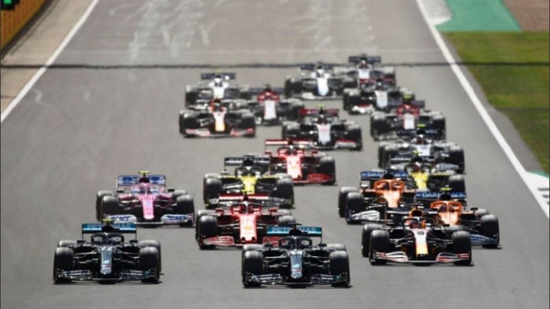 El cordobés publicó su CV en la red Linkedin, fue contactado por una agencia de recursos humanos.