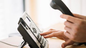 Merodeadores de internet derivan en estafadores telefónicos.