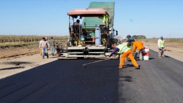 El diputado opositor solicitó informes sobre las obras en rutas.