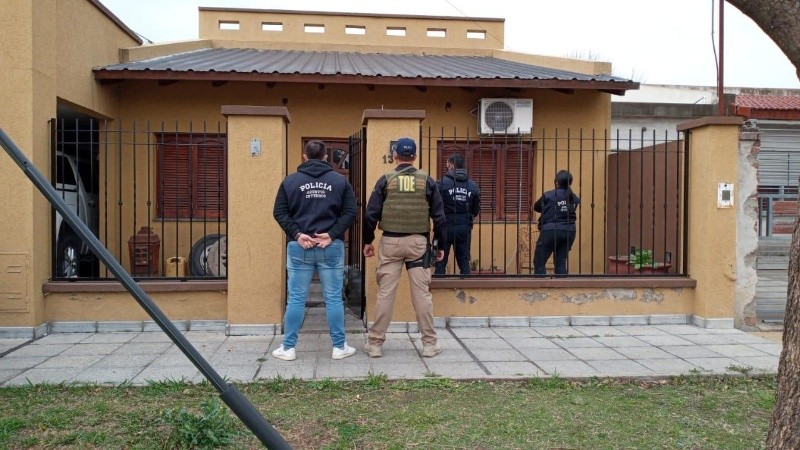 No se buscaba detener a Ramus, pero sí secuestrarle el teléfono y material de interés para la investigación.