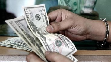 "No son sumas tan importantes, pero son un problema, 200 más 200 más 200...", dijo Fernández.