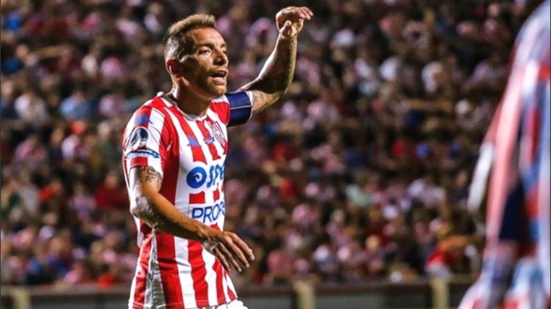 Jonathan Bottinelli fue ofrecido a Rosario Central pero por ahora no tiene lugar