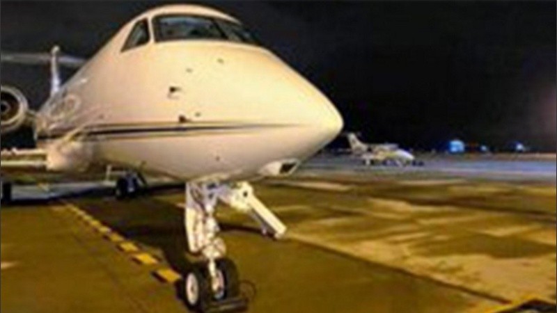 El avión privado que transportó hacia Argentina los respiradores artificiales.