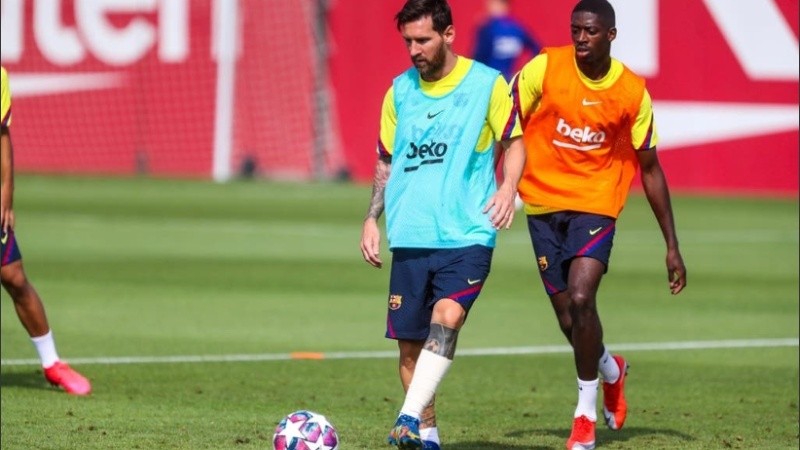 Lionel, en la práctica de Barcelona, con una venda en el pie izquierdo.