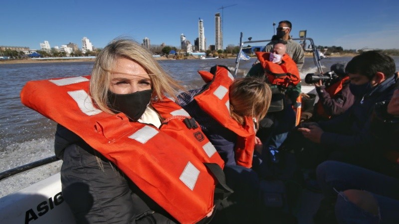 Schmuck, presidente del Concejo, en pleno cruce.