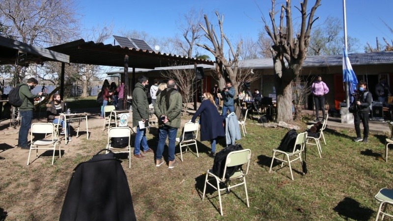 La reunión extraordinaria se preparó en la escuela Marcos Sastre del Espinillo.