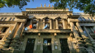 La caravana terminará en la sede local de la gobernación, centro de los reclamos, junto con el municipio.