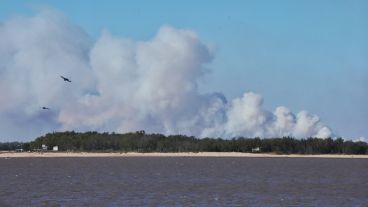 Fuego y humo, un mal que se repite pero que este año de sequía se profundizó.
