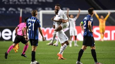 Neymar celebra. No marcó pero fue figura.