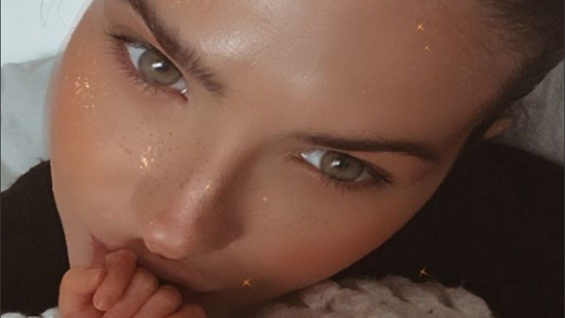 La China con su bebito. 