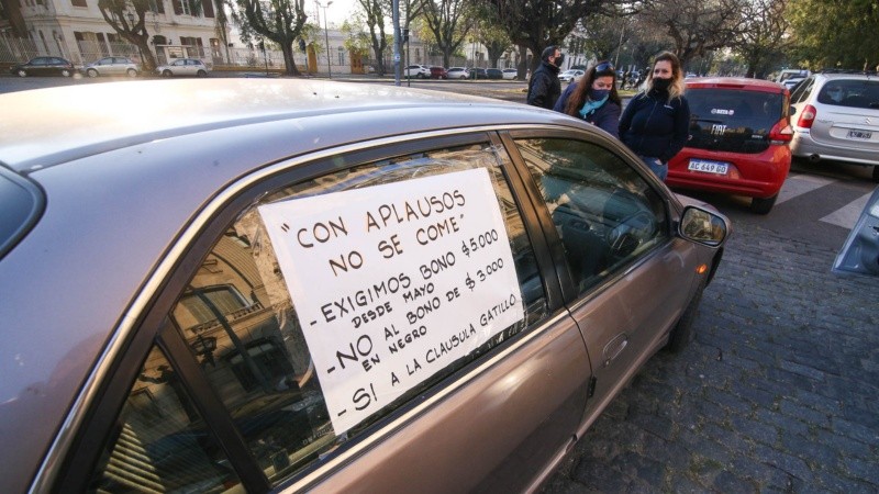 La caravana se concentraba en la bajada Sargento Cabral.