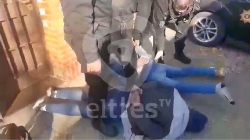 A los presuntos ladrones les secuestraron precintos.