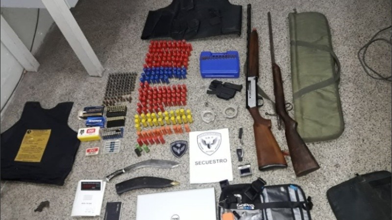 El material secuestrado al detenido en su casa