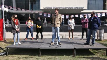 El acto a un mes del crimen de Trasante frente al Centro de Justicia Penal.