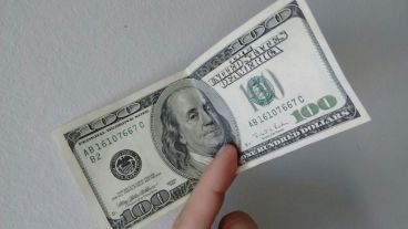 Autoridades confían en que "se estabilizará el frente cambiario".