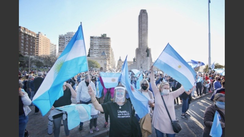 Rosario: entre marcha y "contra" marcha, los tuits por el #17A ...