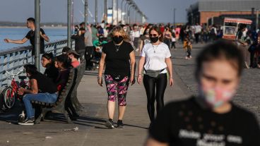 Los distintos parques de la ciudad se llenaron este lunes feriado.