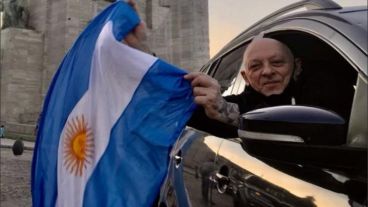 Megna participó de la caravana de este lunes.