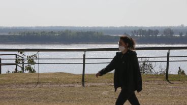 El humo se hacía denso y era notorio esta mañana en Rosario.