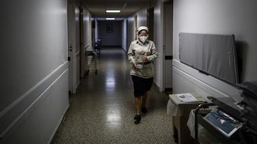 Una enfermera en Buenos Aires, donde se da el mayor número de contagios.