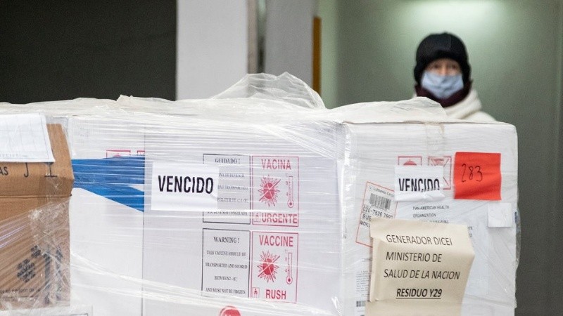 Las vacunas vencidas fueron destruidas y el gobierno habló de 