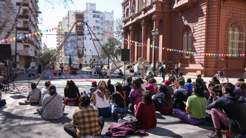 Los artistas piden volver a trabajar en los parques de la ciudad.
