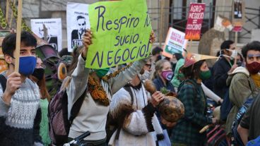 La marcha contra las quemas recorrió las calles de la ciudad.