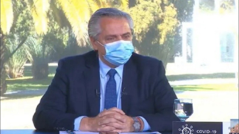 Fernández expuso a Macri en una entrevista radial. 