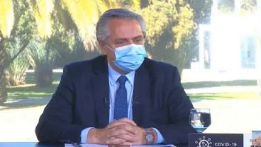 Fernández expuso a Macri en una entrevista radial.