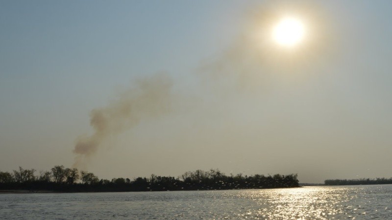 Los incendios sin fin en un año de sequía y bajante histórica del Paraná.