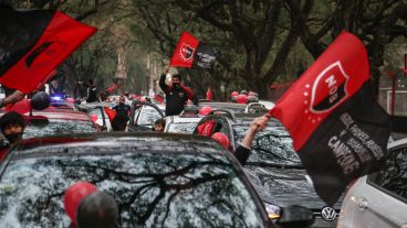 Los hinchas se movilizaron para que Messi vuelva al club.