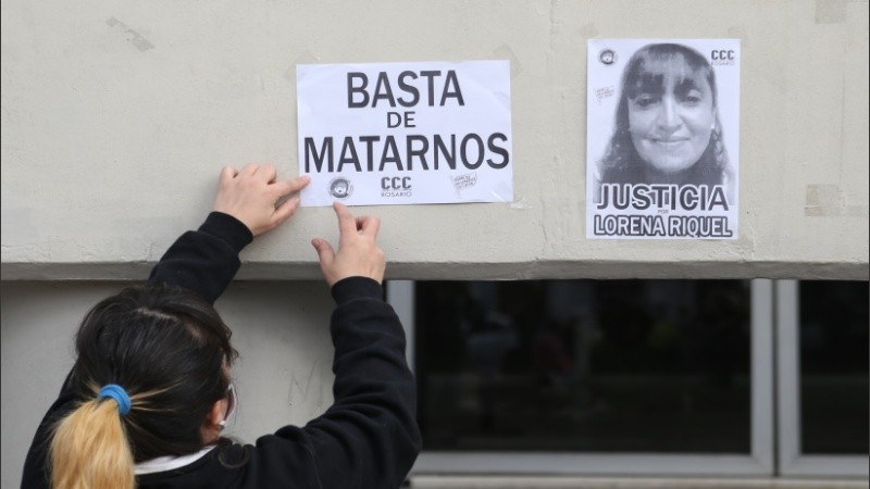 Familiares de Riquel esperan justicia por el aberrante crimen.