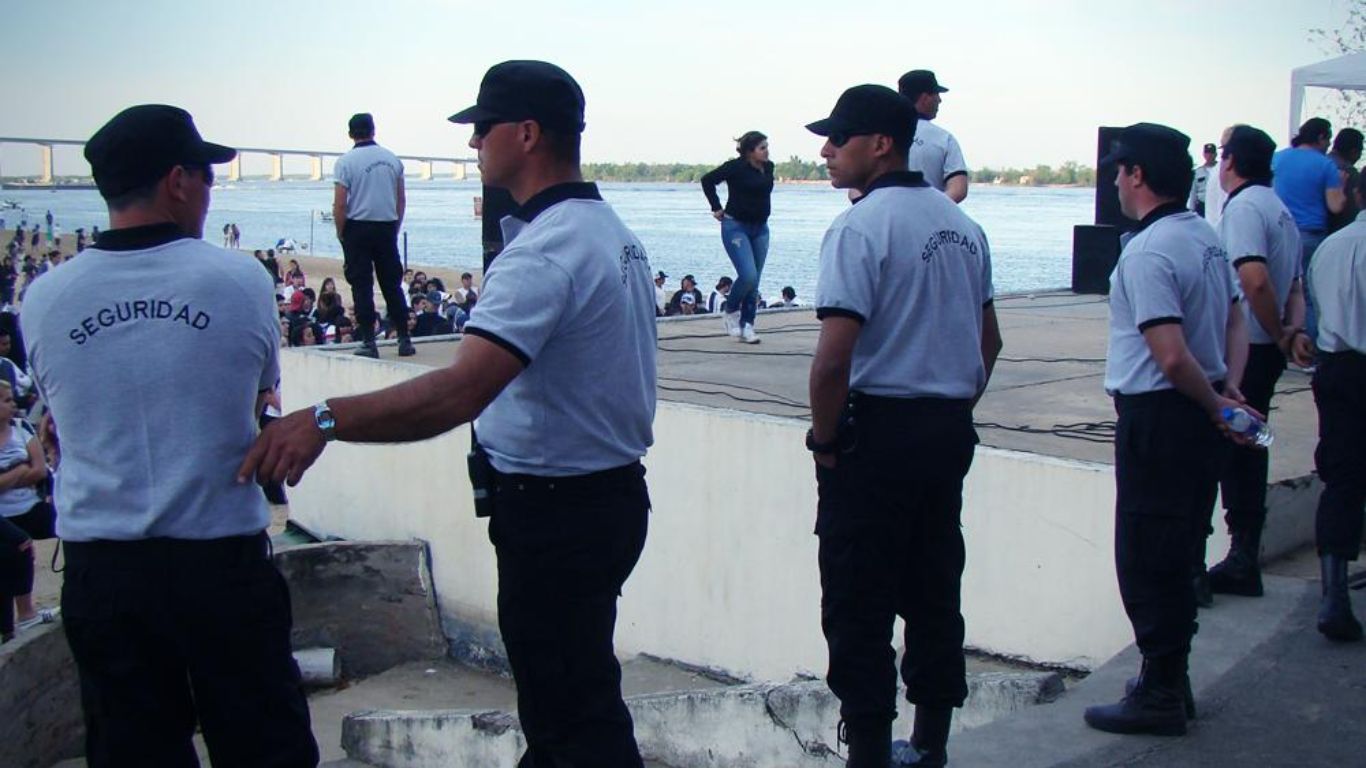 Seguridad privada en espacios públicos: un rubro que creció mucho y se concentró demasiado