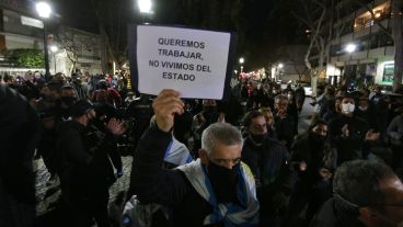 "Rosario quiere trabajar", el lema de la marcha.