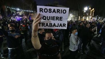 "Rosario quiere trabajar", el lema de la marcha.