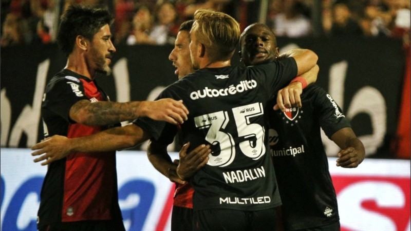 Leal se fue y ya es el tercer atacante que dejó el club.