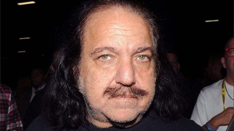 Ron Jeremy, de 67 años, es señalado como una figura peso en la industria del cine porno.