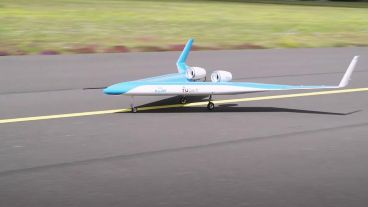 El modelo a escala de la aeronave Flying-V