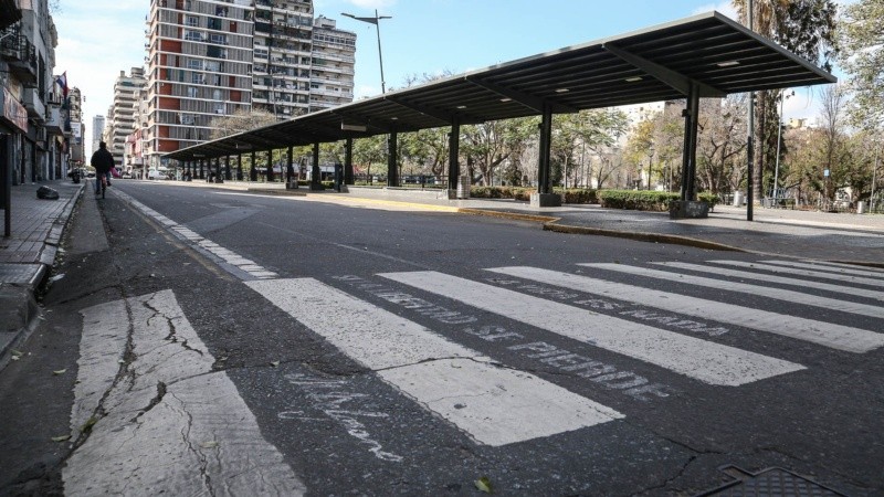 Otra vez las paradas y terminales vacías en Rosario por el paro de transporte