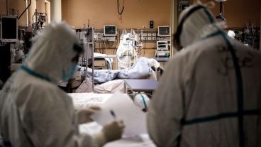 Son 2.698 los internados en unidades de terapia intensiva.