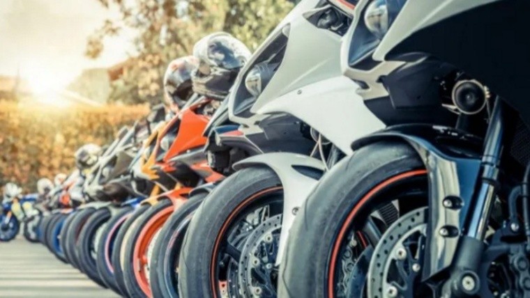 Las motos se volvieron un transporte más seguro a la hora de evitar contagios por coronavirus