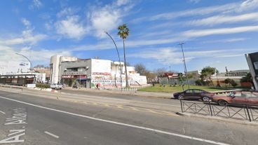 Las víctimas estaban en la plaza cerca de un banco, cuando fueron víctimas de la balacera.