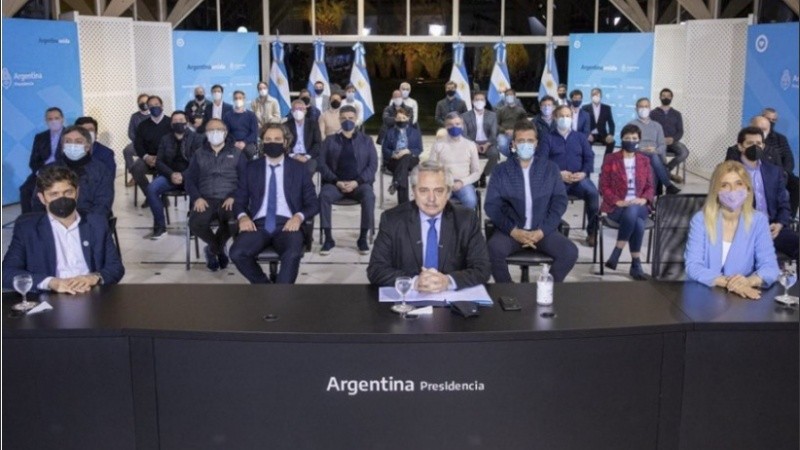 El mandatario habló desde la residencia de Olivos junto a otros dirigentes.