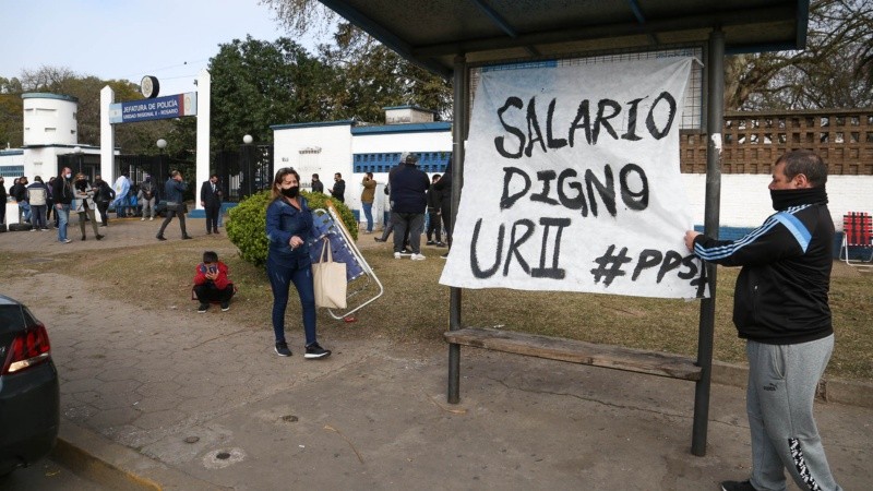 La manifestación en Jefatura este jueves por la mañana.
